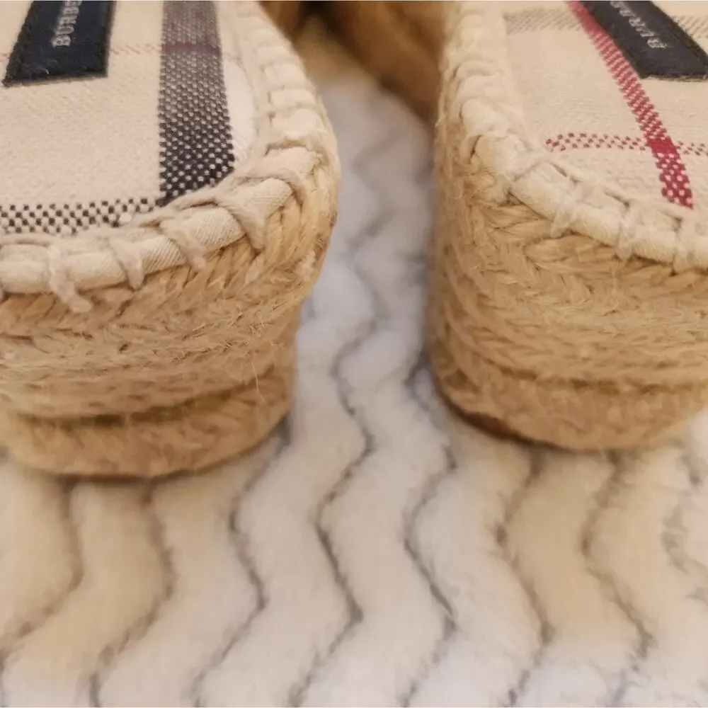 BURBERRY NOVACHECK PLAID CANVAS JUTE ESPADRILLES SIZE 37 6.5/7